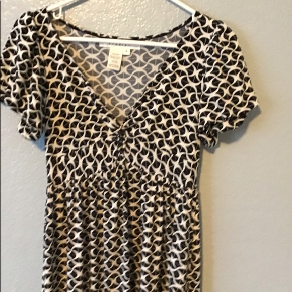 Studio M Dress - Picture 2 of 7